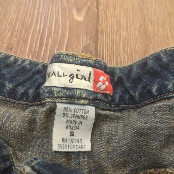 Y2K Kali Girl Women Small Denim Skirt Flare Wavy Blue Brittney Spears Acid Wash - Picture 2 of 6